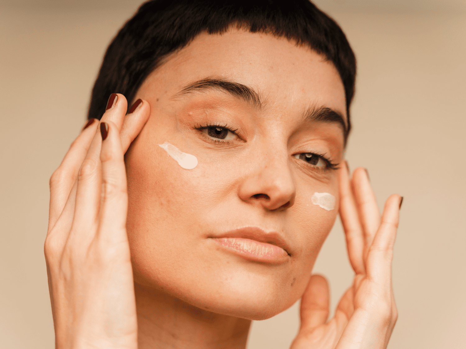 Achieve Smooth Skin Texture With Daily Use Of Pure Anti-Aging Formulations